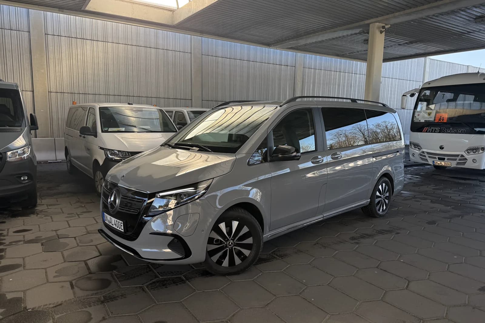 Mercedes V-Klasse Avantgarde für den HTS-Chauffeurservice