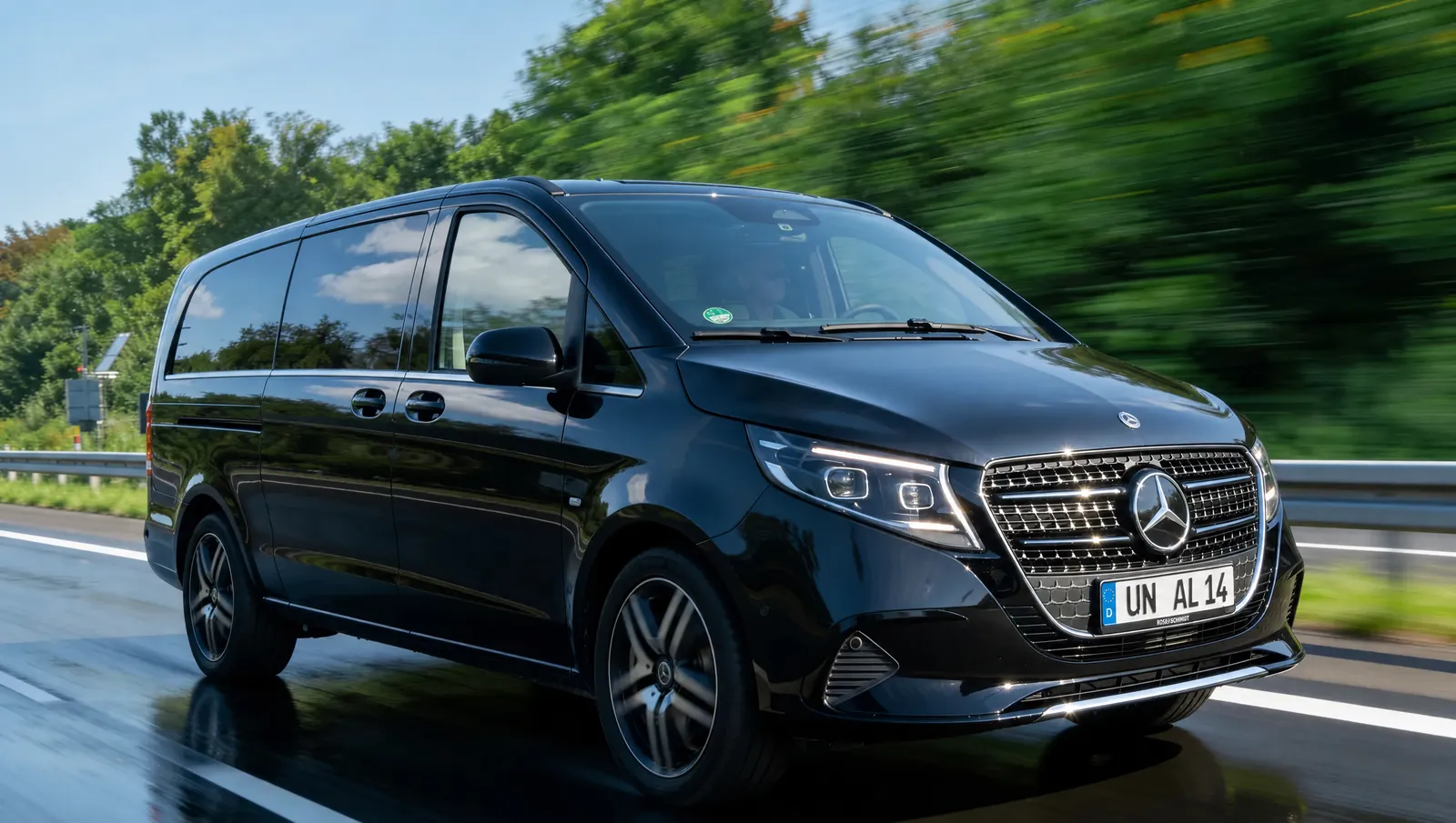 Mercedes V-Klasse für den diskreten Flughafentransfer