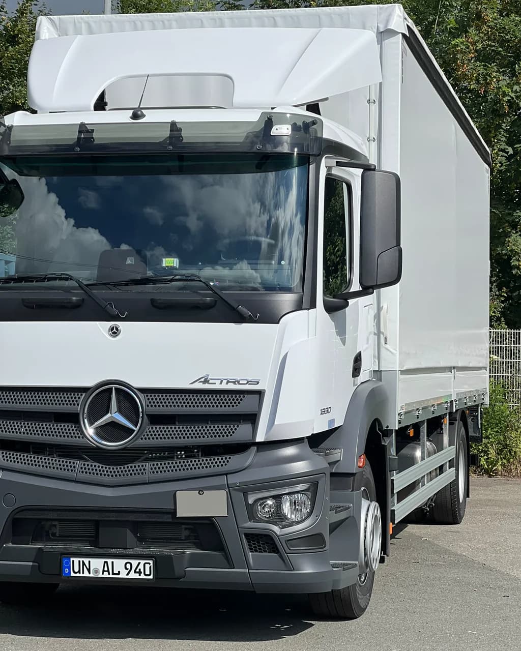 HTS Lkw startbereit für die Express-Direktfahrt